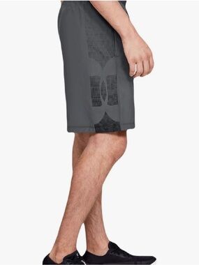 Under Armour Men's UA Graphic Woven Gym Shorts Grey 1345713-012 Size L